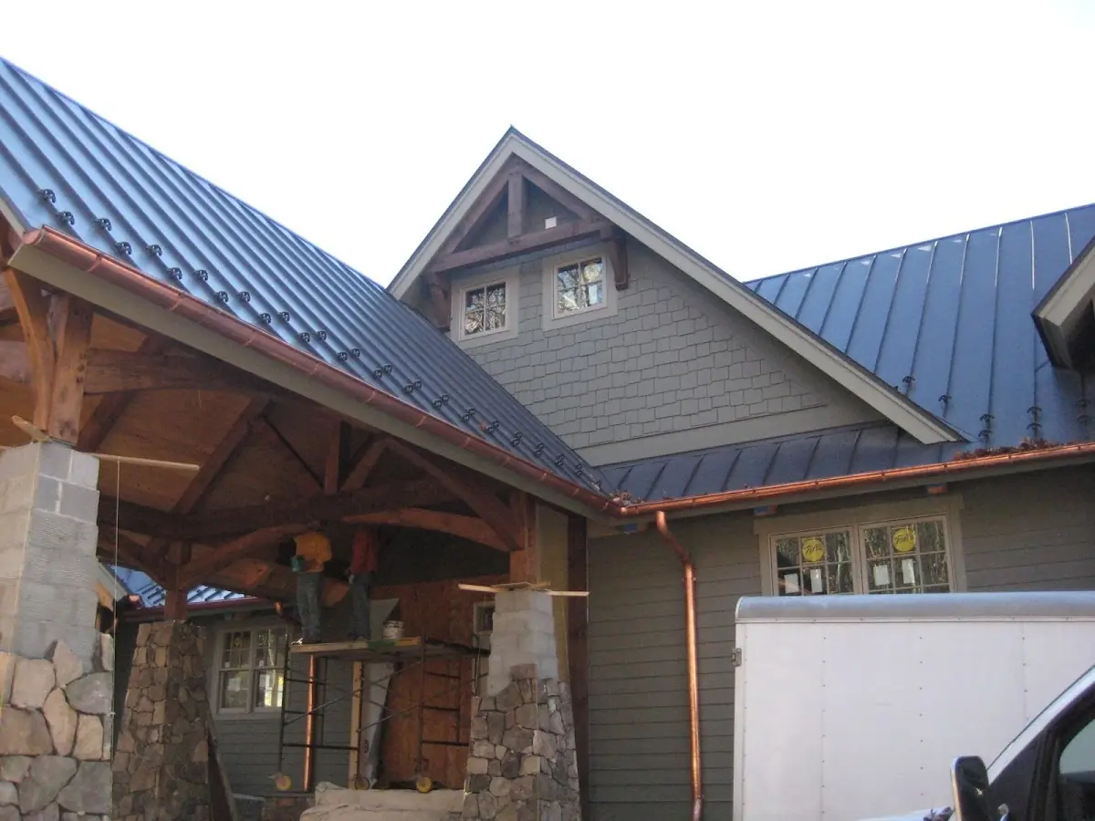 Craftsman Roofing team delivering quality roofing work in Harahan